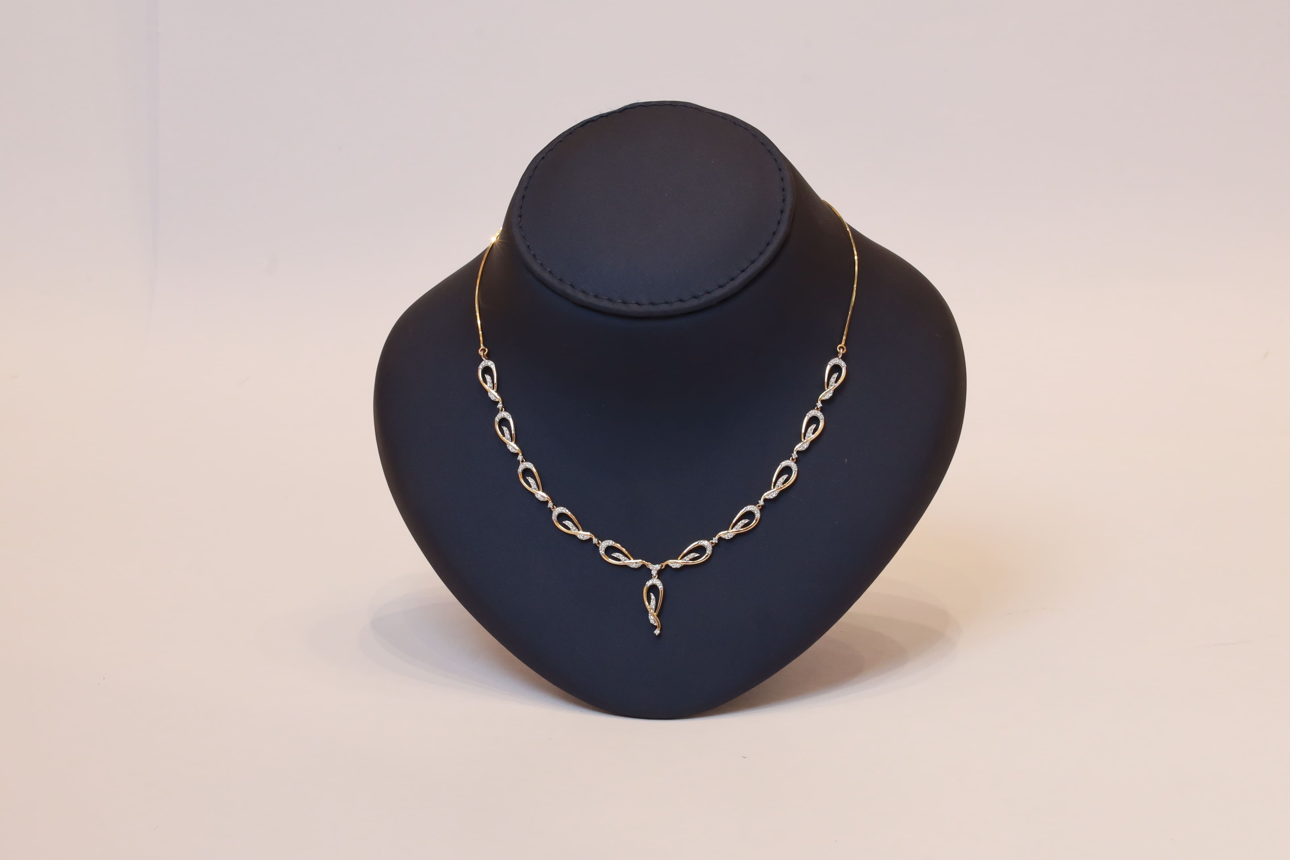 Navarathna Gold and Diamonds Jewellery